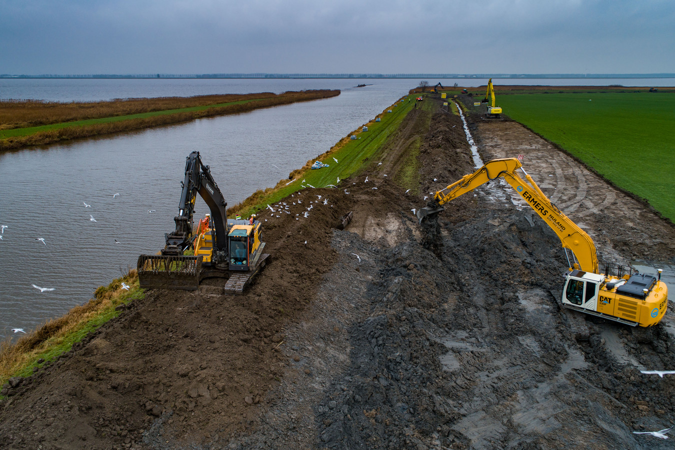 Umbraco.Web.PublishedCache.XmlPublishedCache.PublishedMediaCache+DictionaryPublishedContent?.Name